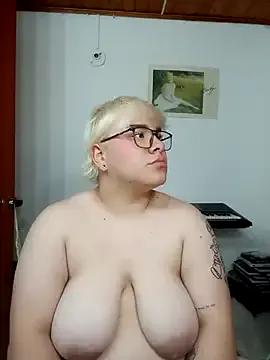amalia_love on StripChat 
