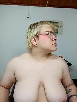 amalia_love on StripChat 