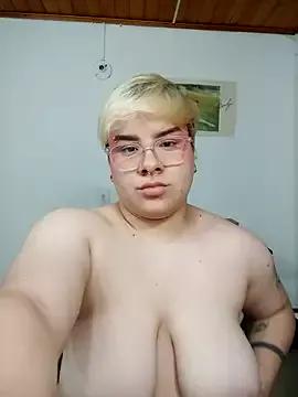 amalia_love on StripChat 