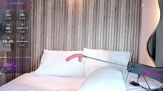 AnahinClar on StripChat 