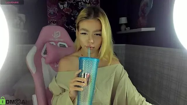 Anna_Robinson on StripChat