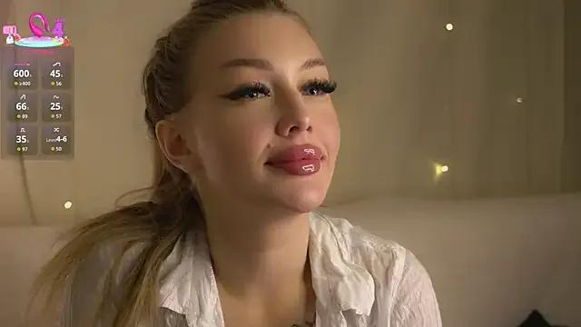 AnnyBangs on StripChat 