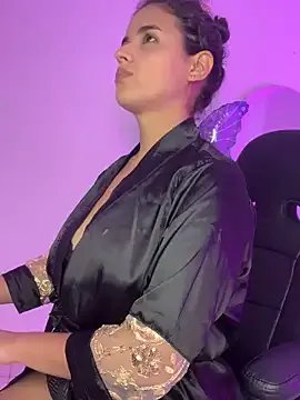 Aria_Kitty — Freechat on StripChat