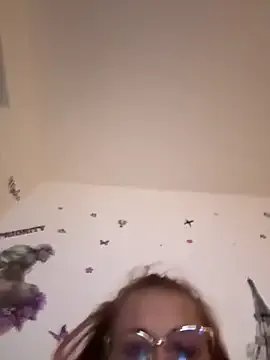 Bellaa25 on StripChat