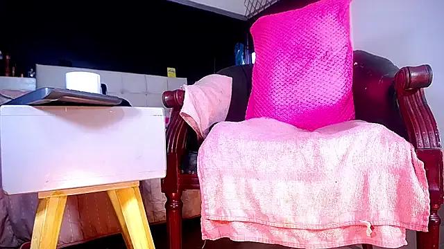 bellatrixx_69 on StripChat 