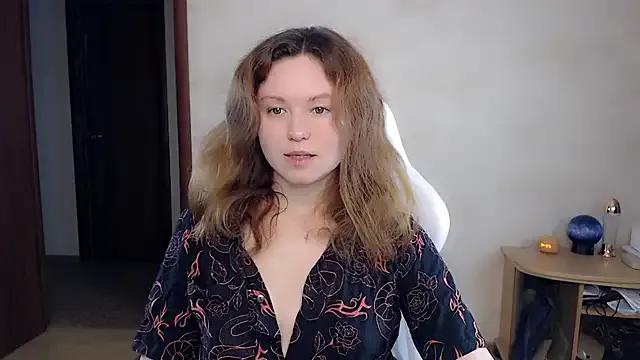 BettyGinger on StripChat 