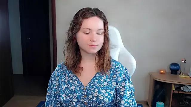 BettyGinger on StripChat 