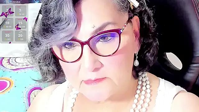 cataleya_mom on StripChat
