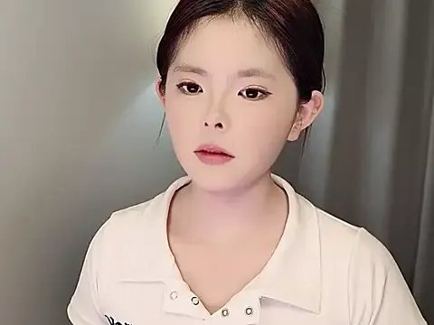 cherry-_-cherry — Freechat on StripChat