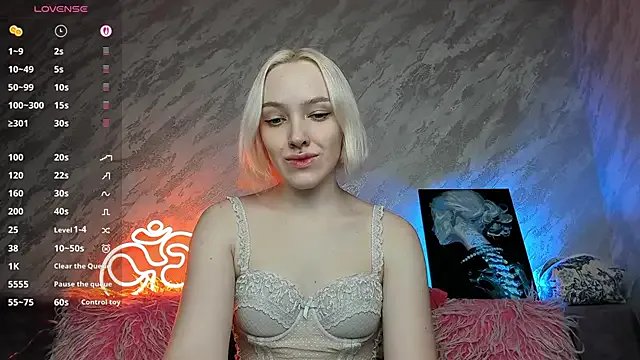 cheryl_mason — show tits + nipples play