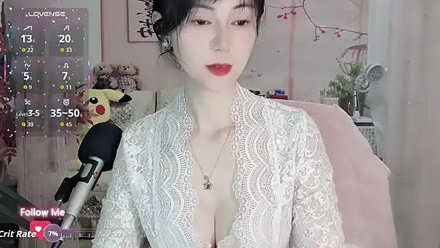 coffeecat-1111 — Bare chest + 5 min