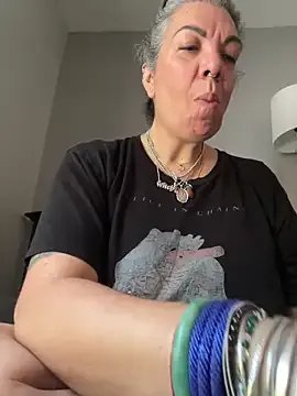 dieseldame1313 on StripChat