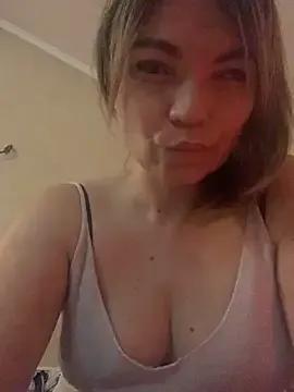 Ella_Pearlie on StripChat 