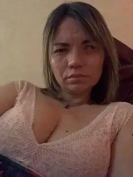 Ella_Pearlie on StripChat 