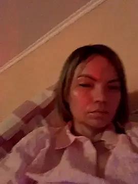 Ella_Pearlie on StripChat 