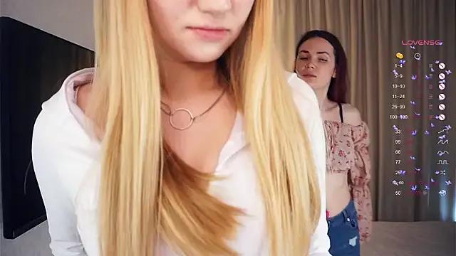 EllenReeves on StripChat 