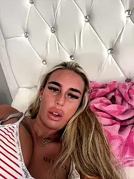 EllieMaeBaby on StripChat 