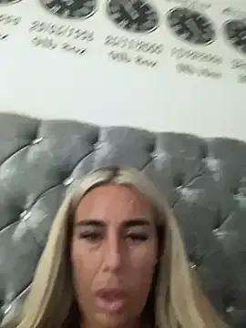EllieMaeBaby on StripChat 