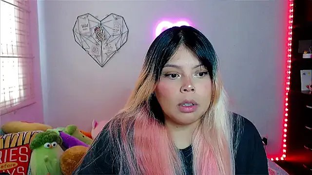 EllieMoonX — body cream in the ass