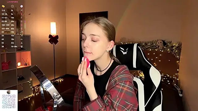 EvaPeace — Should i take off my top?