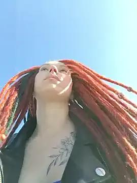 Frost_foxy on StripChat