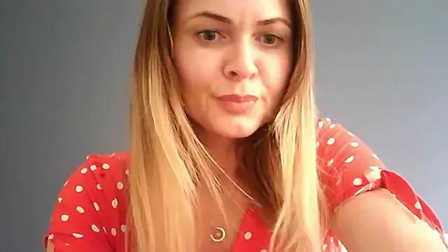 Ginger-bb on StripChat 