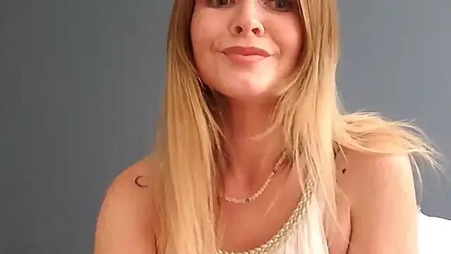 Ginger-bb on StripChat 