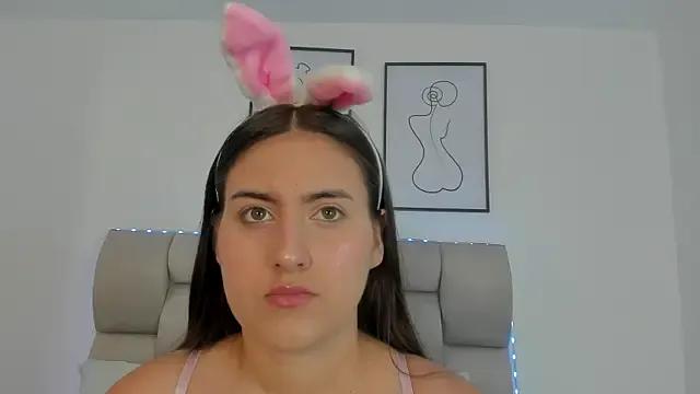 Hanna_Evans__ on StripChat 