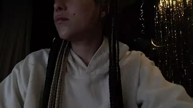 Hellen_dumont on StripChat 