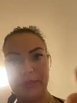 HotLivv69 on StripChat