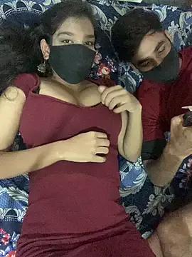 hottiess69 on StripChat 