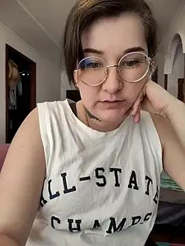 HunnyyLove on StripChat 