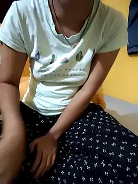 Innocent-pilla on StripChat 