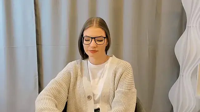 JeaneneWoltz — suck finger