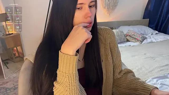 jennetdoll on StripChat 