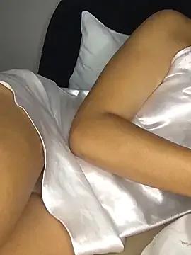 Johannaaa28 on StripChat