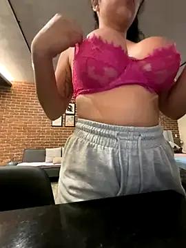 karlynoguez on StripChat