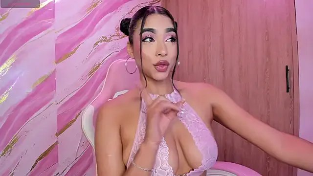 Katie_boss2 — tits play so hott