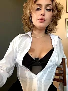 KellyKeler on StripChat 