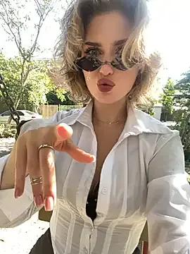KellyKeler on StripChat 