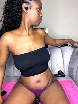 Kinkyy_ on StripChat 