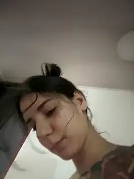 Kittyhell_cam on StripChat