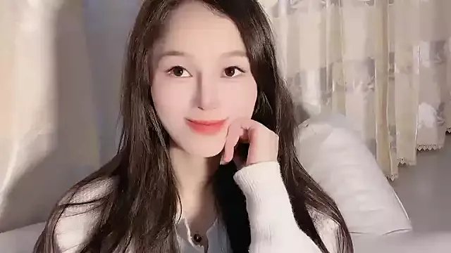 Krismil3 on StripChat