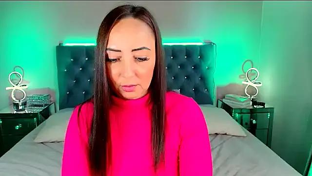 LeeTizia on StripChat 