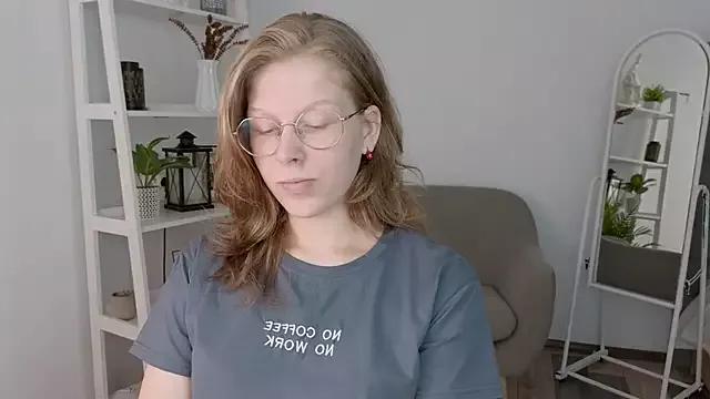 Lilly_Belly on StripChat 
