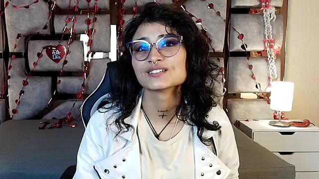 LilyRouset on StripChat 