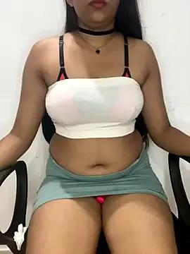 little_shadow on StripChat 