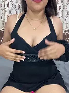 little_shadow on StripChat 