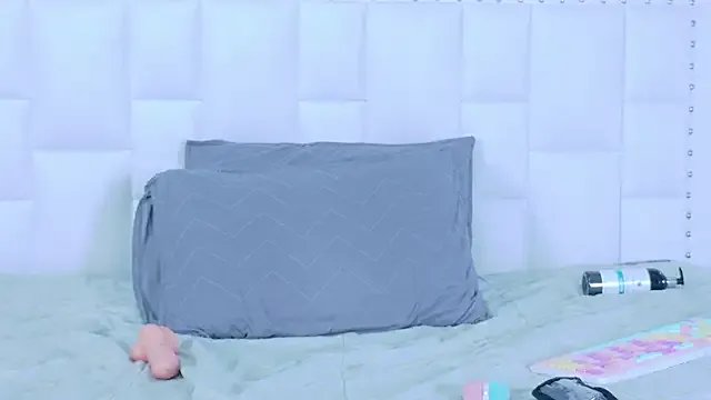 littleaprill — RIDE DILDO