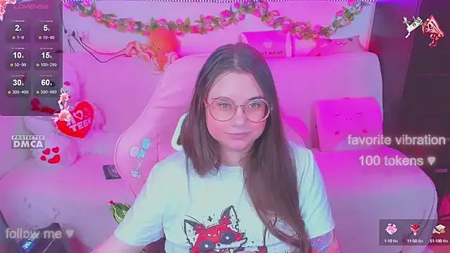 Lolisuccub on StripChat 